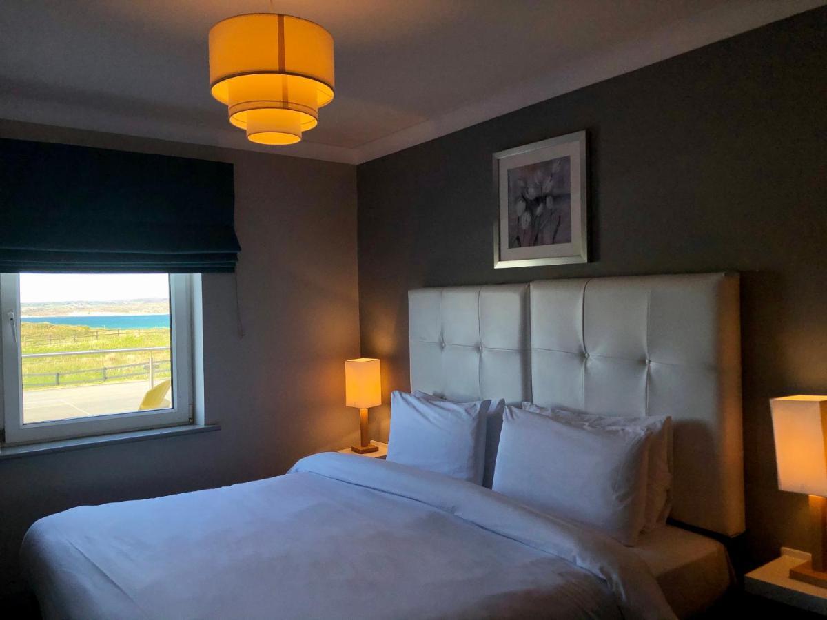 קליפדן Connemara Sands Hotel & Spa מראה חיצוני תמונה