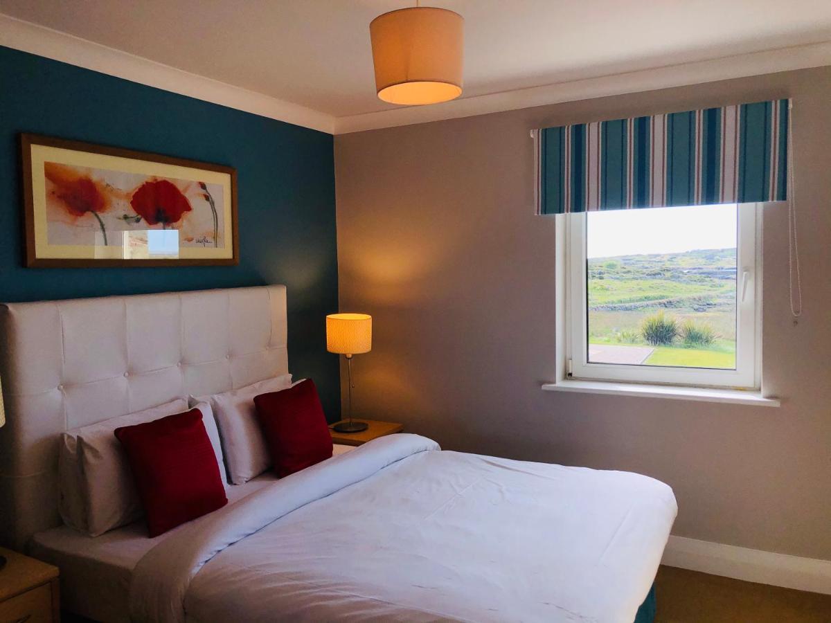 קליפדן Connemara Sands Hotel & Spa מראה חיצוני תמונה